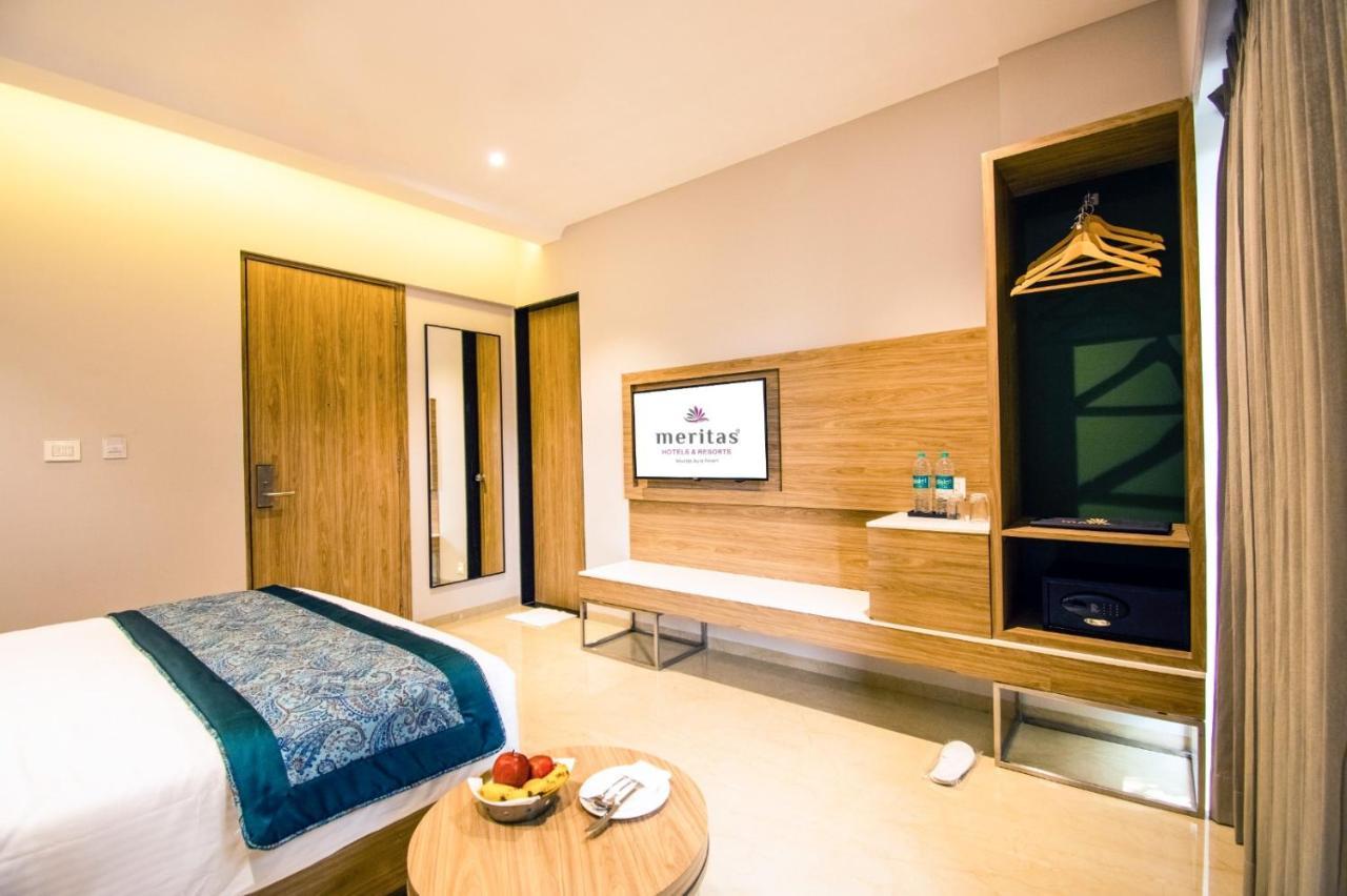 Meritas Aura Resort Лонавала Екстериор снимка