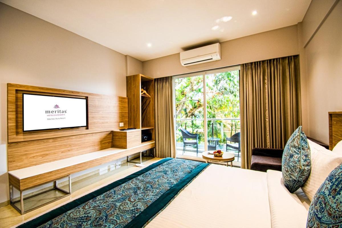 Meritas Aura Resort Лонавала Екстериор снимка