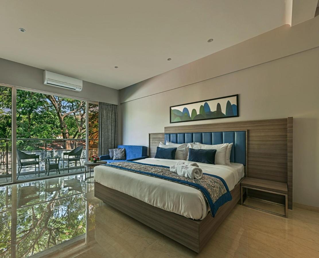 Meritas Aura Resort Лонавала Екстериор снимка