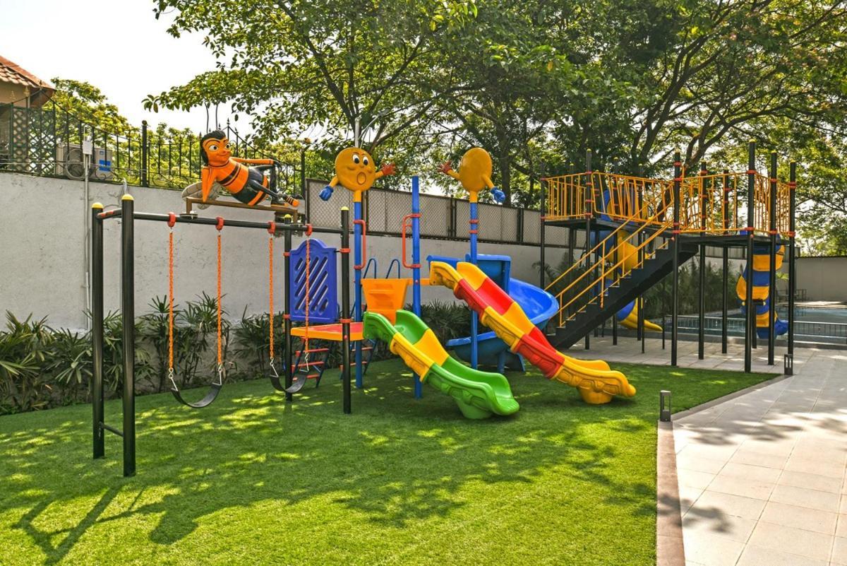 Meritas Aura Resort Лонавала Екстериор снимка