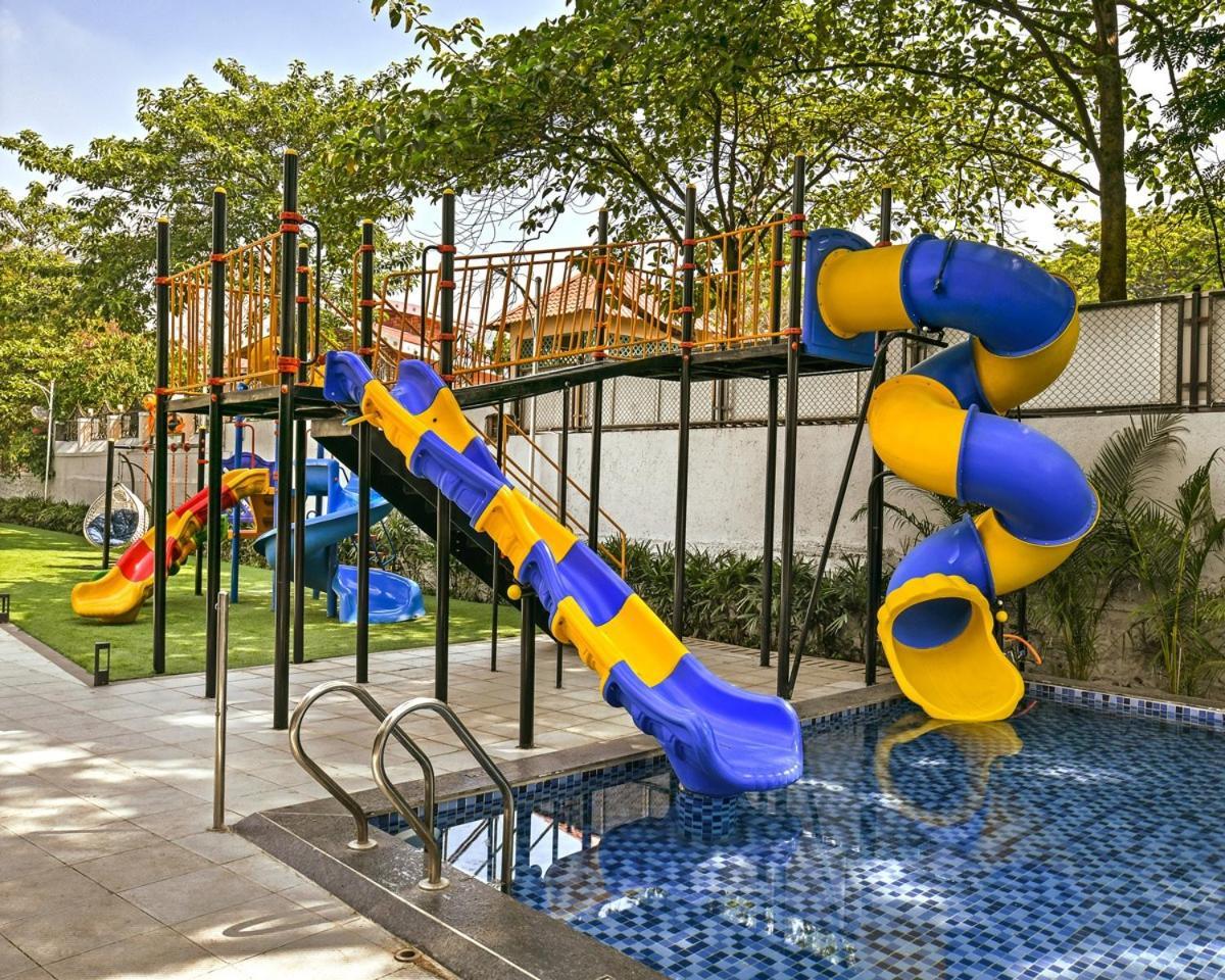 Meritas Aura Resort Лонавала Екстериор снимка